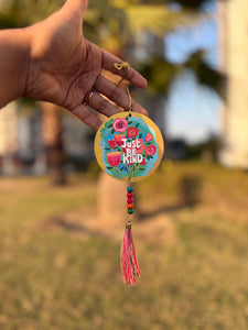 Just Be Kind – Hand-Painted Travel Charm - Ankansala