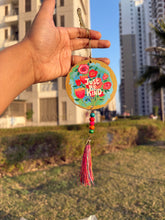 Just Be Kind – Hand-Painted Travel Charm - Ankansala